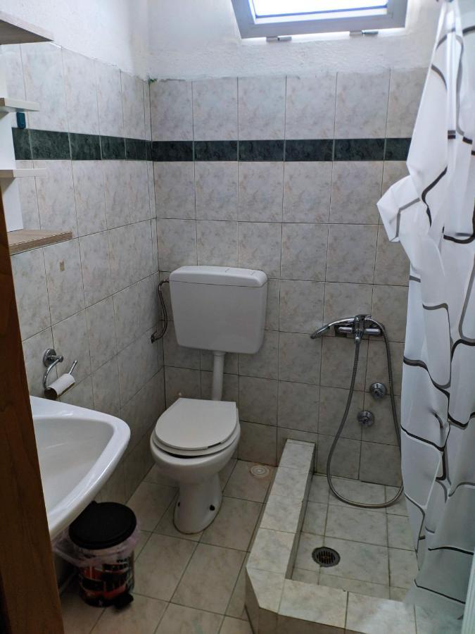 Alexandros Guesthouse ออร์มา ภายนอก รูปภาพ
