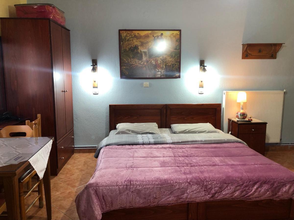 Alexandros Guesthouse ออร์มา ภายนอก รูปภาพ