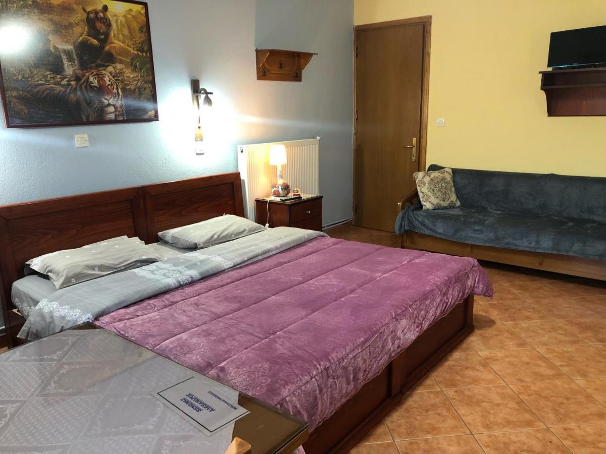 Alexandros Guesthouse ออร์มา ภายนอก รูปภาพ