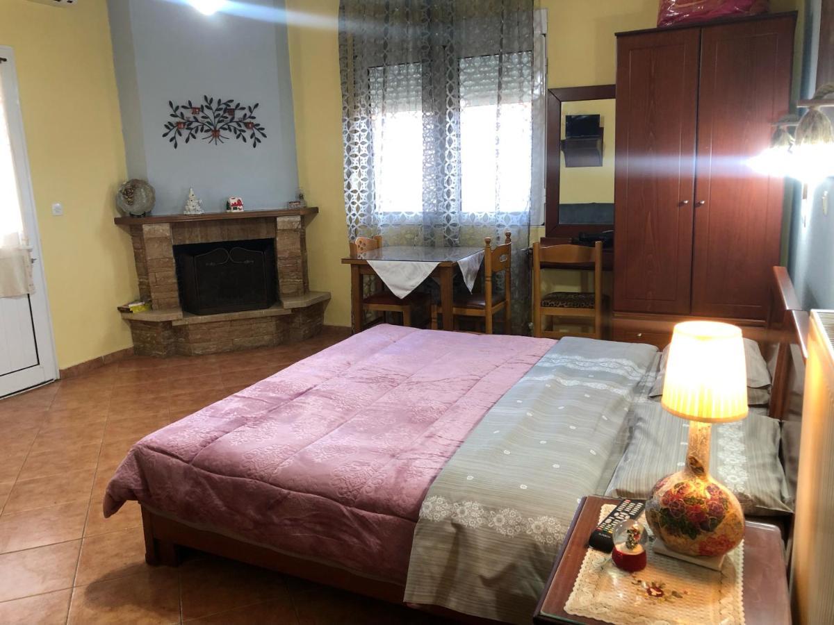 Alexandros Guesthouse ออร์มา ภายนอก รูปภาพ