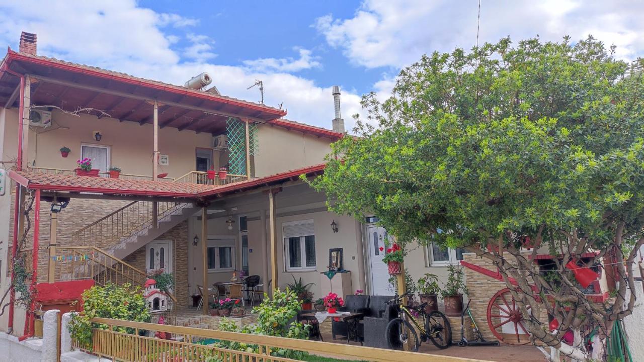 Alexandros Guesthouse ออร์มา ภายนอก รูปภาพ