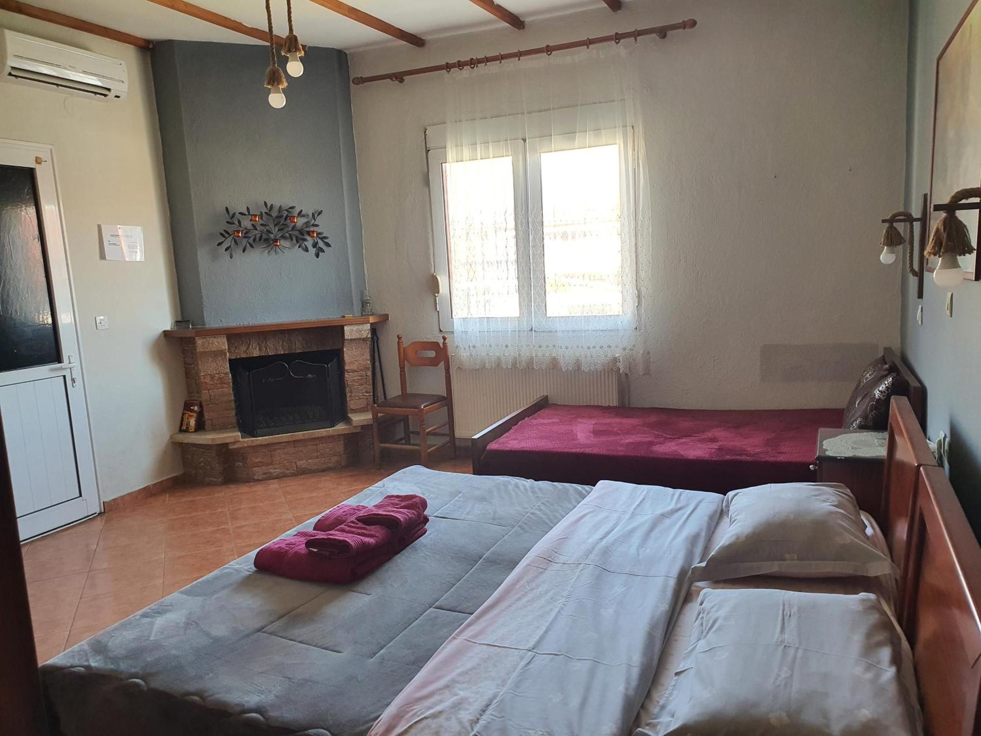 Alexandros Guesthouse ออร์มา ภายนอก รูปภาพ